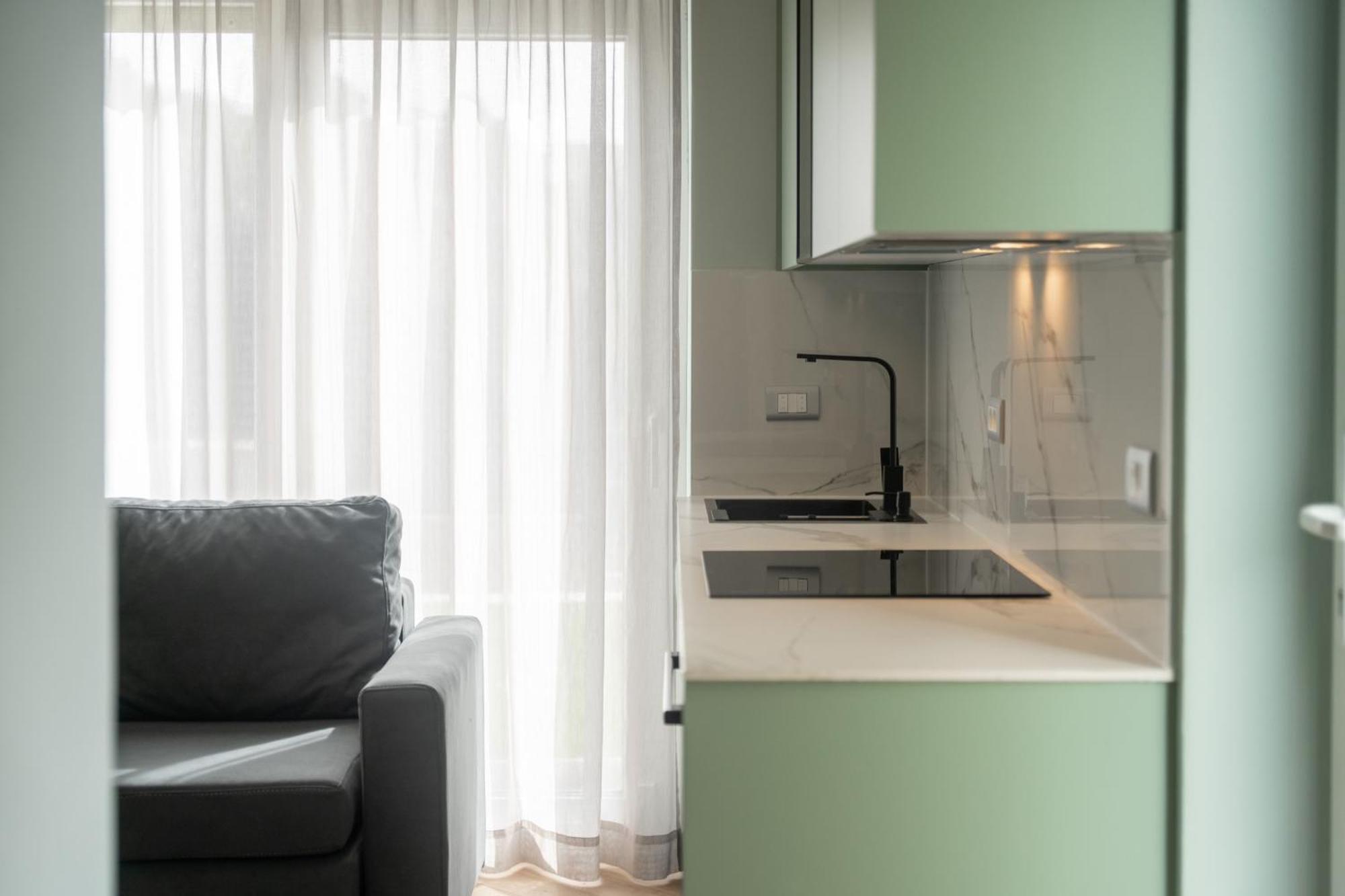 Larum Apartmens 브르사르 외부 사진